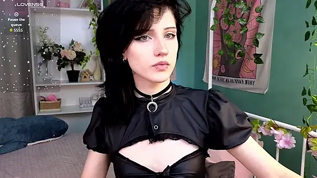 dark vamp  online show from October 16, 5:03 pm