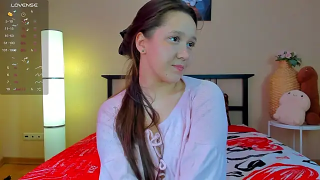 Mira Karter online show from April 11, 7:45 am