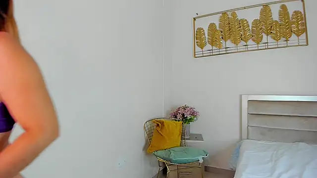 Snapshot of Mia_hansper chatting on January 27, 7:56 pm Mia hansper online show from January 27, 7:56 pm