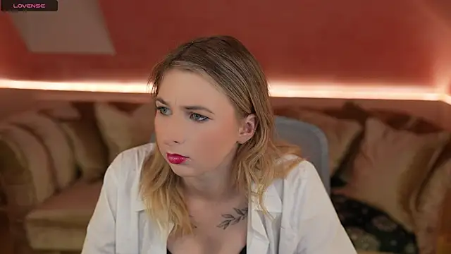 Inessa Song online show from December 6, 7:34 pm