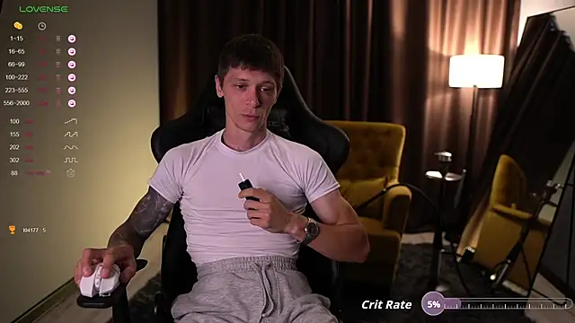 Snapshot of Jon_jon20 chatting on June 26, 8:52 am Jon jon20 online show from June 26, 8:52 am