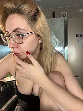 Kitty Katrine online show from October 27, 1:37 pm