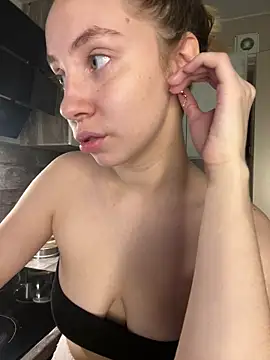 Kitty Katrine online show from February 13, 6:15 pm