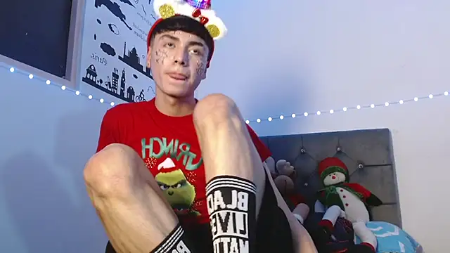 Snapshot of Im_juanda chatting on December 11, 11:54 pm Im juanda online show from December 11, 11:54 pm