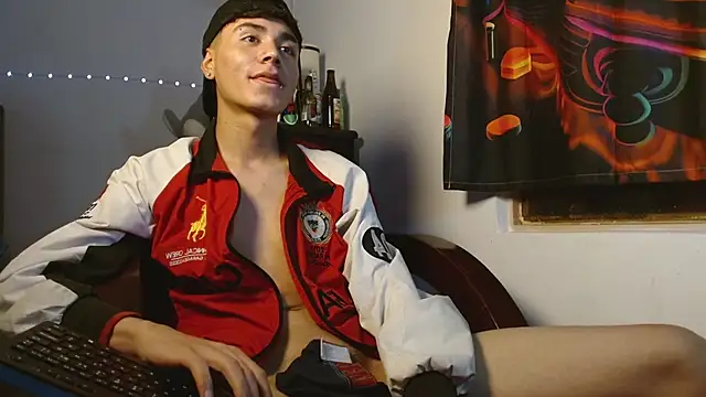 Snapshot of Im_juanda chatting on December 13, 8:26 pm Im juanda online show from December 13, 8:26 pm