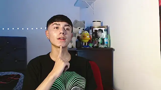 Snapshot of Im_juanda chatting on December 22, 5:12 am Im juanda online show from December 22, 5:12 am