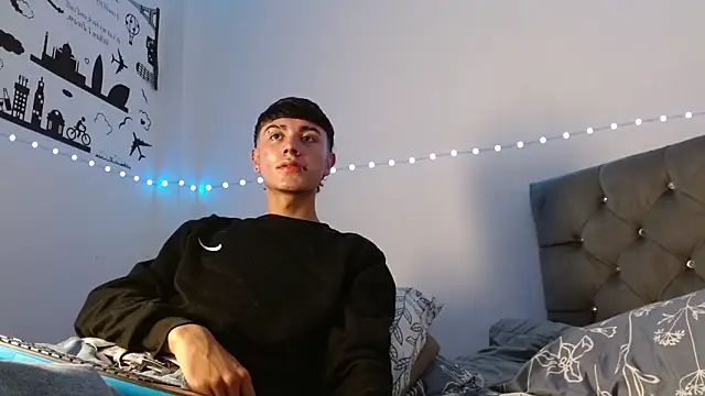 Snapshot of Im_juanda chatting on March 15, 3:07 am Im juanda online show from March 15, 3:07 am