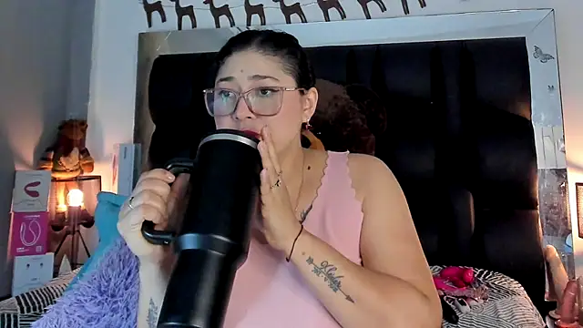 meikochoe online show from December 19, 8:05 pm