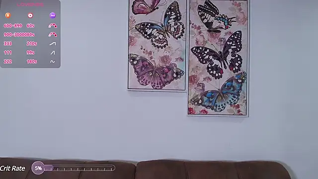 Snapshot of dolcebella chatting on December 10, 1:22 am dolcebella online show from December 10, 1:22 am