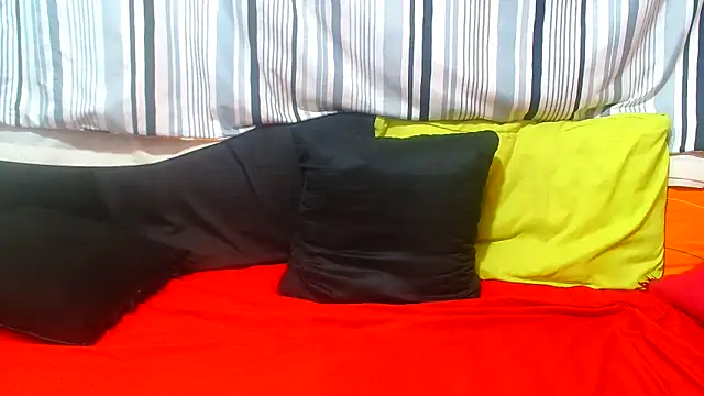 Snapshot of AfricanBigAssxx98 chatting on June 14, 6:43 pm AfricanBigAssxx98 online show from June 14, 6:43 pm