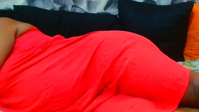 Snapshot of AfricanBigAssxx98 chatting on June 29, 10:15 am AfricanBigAssxx98 online show from June 29, 10:15 am