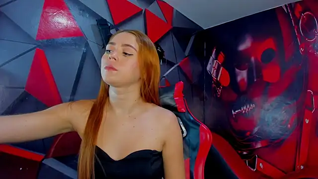 Hana and Zeta online show from December 18, 12:22 pm