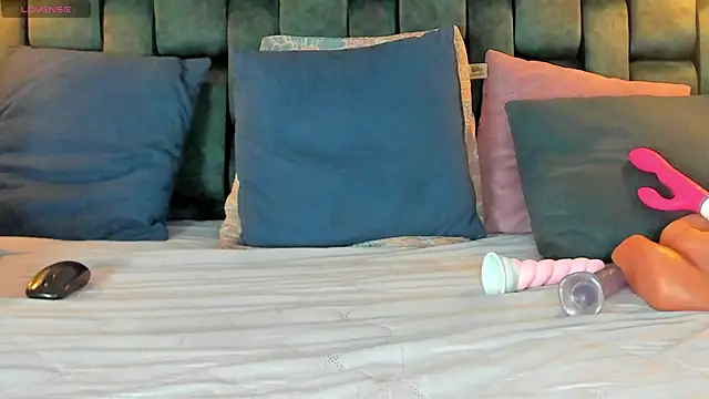 angelswets online show from March 11, 5:24 pm