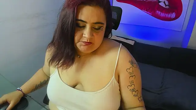 Snapshot of electrabig_6 chatting on February 27, 6:29 am electrabig 6 online show from February 27, 6:29 am