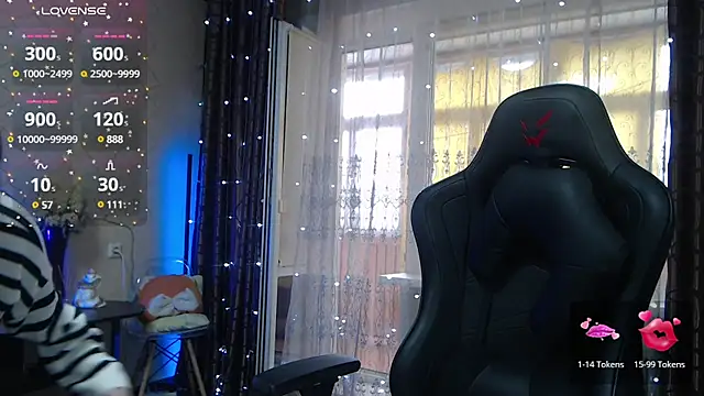 JessieOMays online show from March 18, 8:14 am