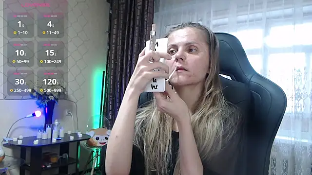 JessieOMays online show from April 8, 12:32 am