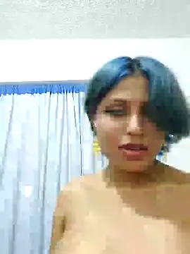 azulzulix online show from February 5, 5:09 am
