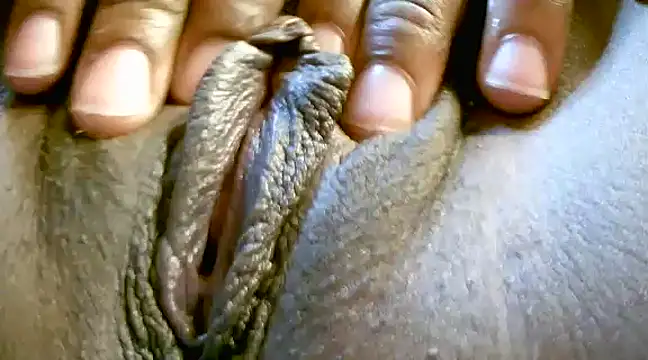 Snapshot of MTLD7 chatting on December 25, 7:24 am MTLD7 online show from December 25, 7:24 am