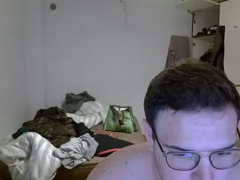 Snapshot of dadafla34 chatting on December 8, 6:01 am dadafla34 online show from December 8, 6:01 am