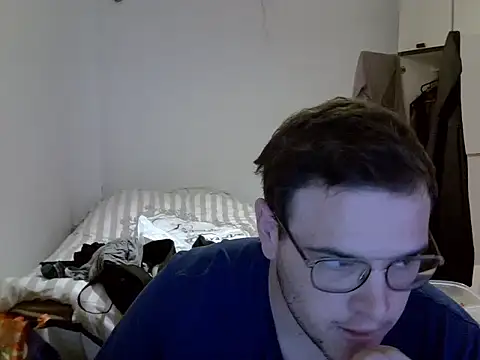 Snapshot of dadafla34 chatting on December 13, 10:55 pm dadafla34 online show from December 13, 10:55 pm