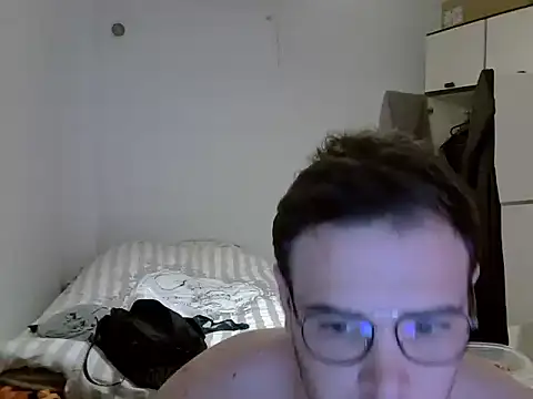 Snapshot of dadafla34 chatting on December 14, 11:18 am dadafla34 online show from December 14, 11:18 am