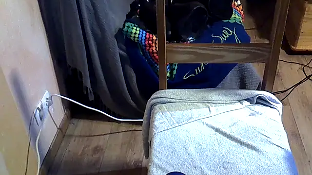 Snapshot of dadafla34 chatting on January 28, 7:21 pm dadafla34 online show from January 28, 7:21 pm