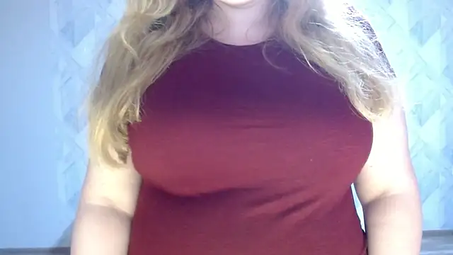 Snapshot of Melina_Hot9 chatting on June 19, 10:46 pm Melina Hot9 online show from June 19, 10:46 pm
