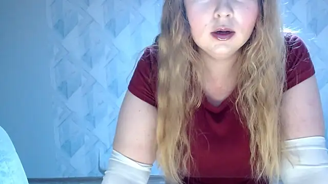 Snapshot of Melina_Hot9 chatting on July 17, 3:07 pm Melina Hot9 online show from July 17, 3:07 pm