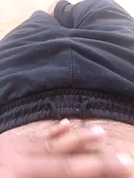 Snapshot of Bangaloreboy021 chatting on February 28, 6:32 am Bangaloreboy021 online show from February 28, 6:32 am