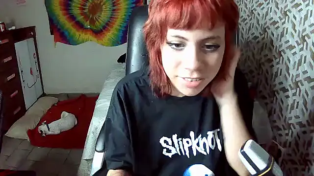 Snapshot of Liv_Alt chatting on February 2, 4:44 am Liv Alt online show from February 2, 4:44 am