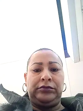 Snapshot of ScarletGlow1 chatting on October 1, 3:29 pm ScarletGlow1 online show from October 1, 3:29 pm