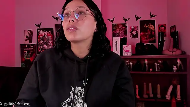 lilith-deveraux online show from February 11, 3:06 pm