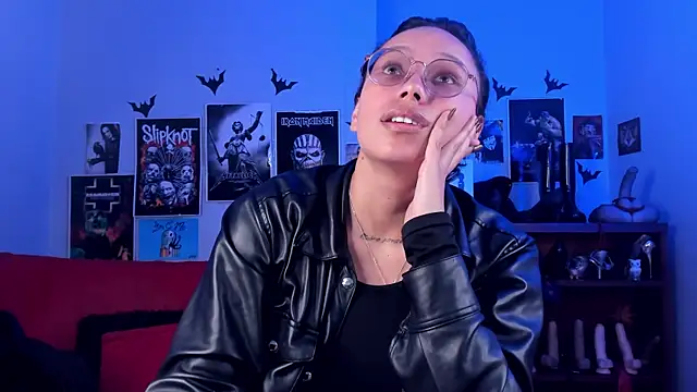 lilith-deveraux online show from April 2, 3:42 pm