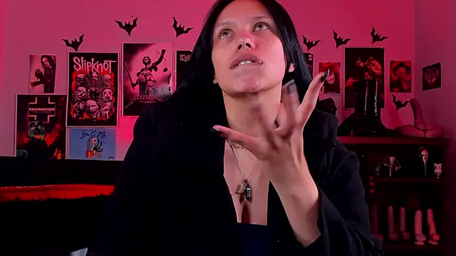 Snapshot of lilith-deveraux chatting on April 28, 3:17 pm lilith-deveraux online show from April 28, 3:17 pm
