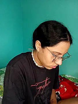 Karii-R online show from March 6, 2:24 pm