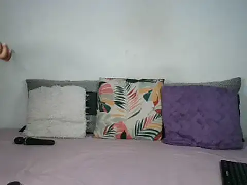 Snapshot of Thickqueenxxx chatting on March 1, 7:41 am Thickqueenxxx online show from March 1, 7:41 am