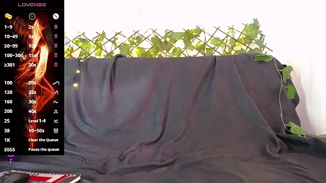 Snapshot of darkviper26 chatting on January 12, 4:40 pm darkviper26 online show from January 12, 4:40 pm