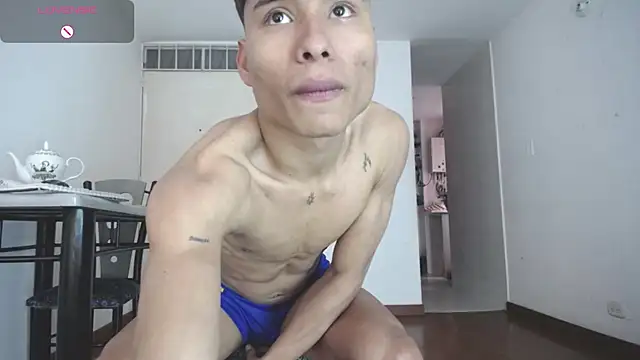 Snapshot of darkviper26 chatting on January 22, 4:12 pm darkviper26 online show from January 22, 4:12 pm