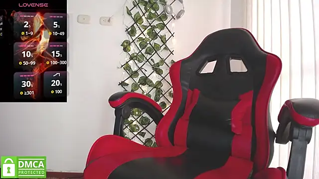 Snapshot of darkviper26 chatting on October 8, 2:36 pm darkviper26 online show from October 8, 2:36 pm