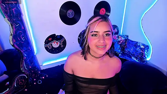 Snapshot of _dahian14_ chatting on January 14, 5:40 am dahian14 online show from January 14, 5:40 am