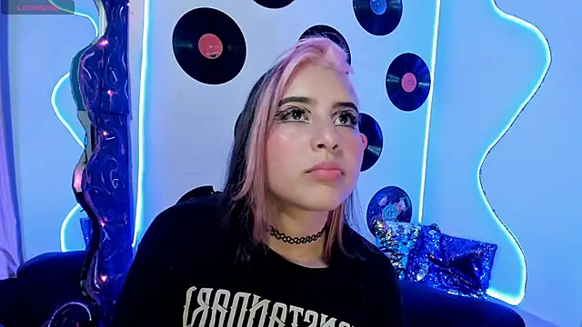 Snapshot of _dahian14_ chatting on January 18, 1:30 am dahian14 online show from January 18, 1:30 am