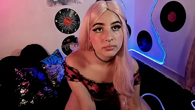 Snapshot of _dahian14_ chatting on February 13, 5:05 am dahian14 online show from February 13, 5:05 am