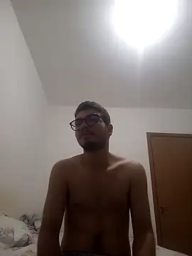 Snapshot of Edwardsky000 chatting on December 4, 4:43 am Edwardsky000 online show from December 4, 4:43 am