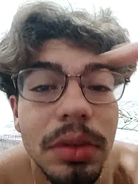 Snapshot of Edwardsky000 chatting on February 23, 11:40 am Edwardsky000 online show from February 23, 11:40 am