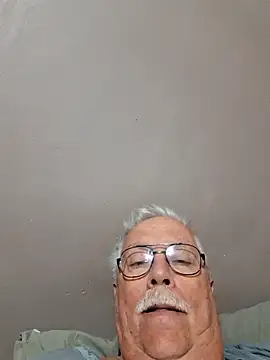 Snapshot of NawtyB1965 chatting on June 3, 3:53 am NawtyB1965 online show from June 3, 3:53 am
