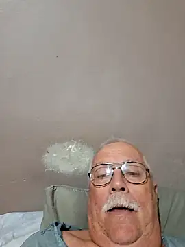 Snapshot of NawtyB1965 chatting on June 12, 3:16 am NawtyB1965 online show from June 12, 3:16 am