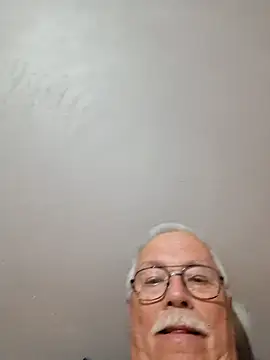 Snapshot of NawtyB1965 chatting on June 26, 1:48 pm NawtyB1965 online show from June 26, 1:48 pm
