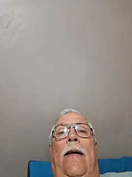 Snapshot of NawtyB1965 chatting on July 6, 3:58 am NawtyB1965 online show from July 6, 3:58 am