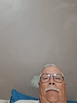 Snapshot of NawtyB1965 chatting on July 31, 3:50 am NawtyB1965 online show from July 31, 3:50 am