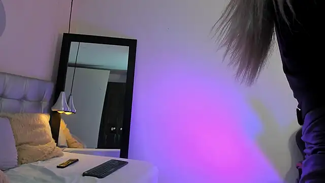 Axel brunette1 online show from March 7, 2:04 am